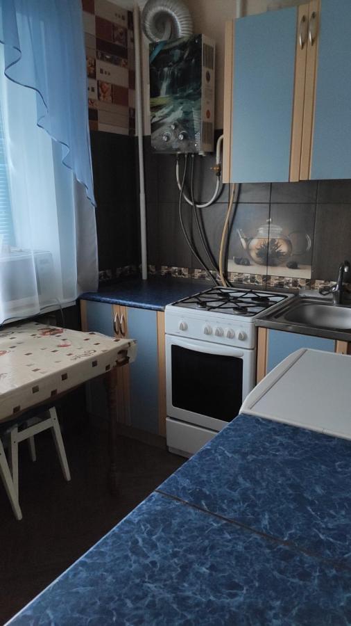 2-Х Комнатная Квартира Korosten Buitenkant foto